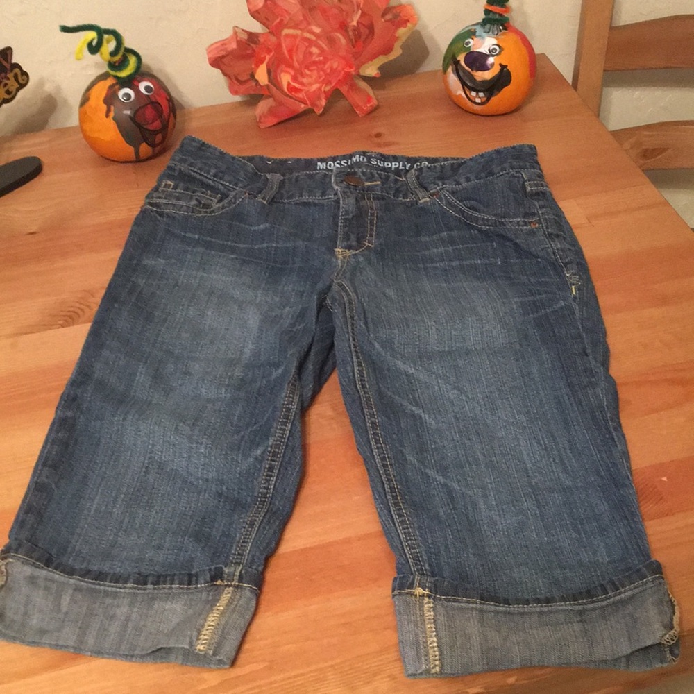 MOSSIMO Knee Length Jeans / Shorts